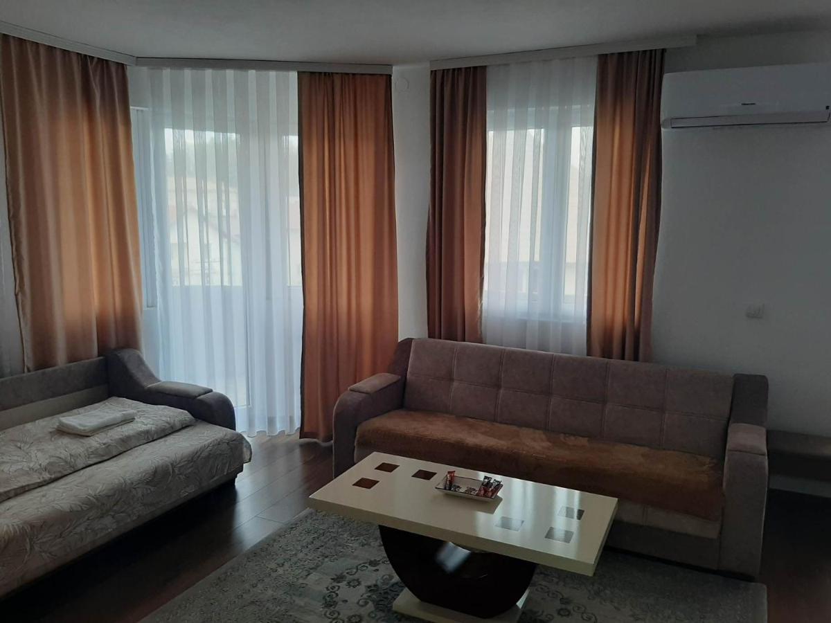 Vila Centar MB Bed and Breakfast Sjenica Exterior foto