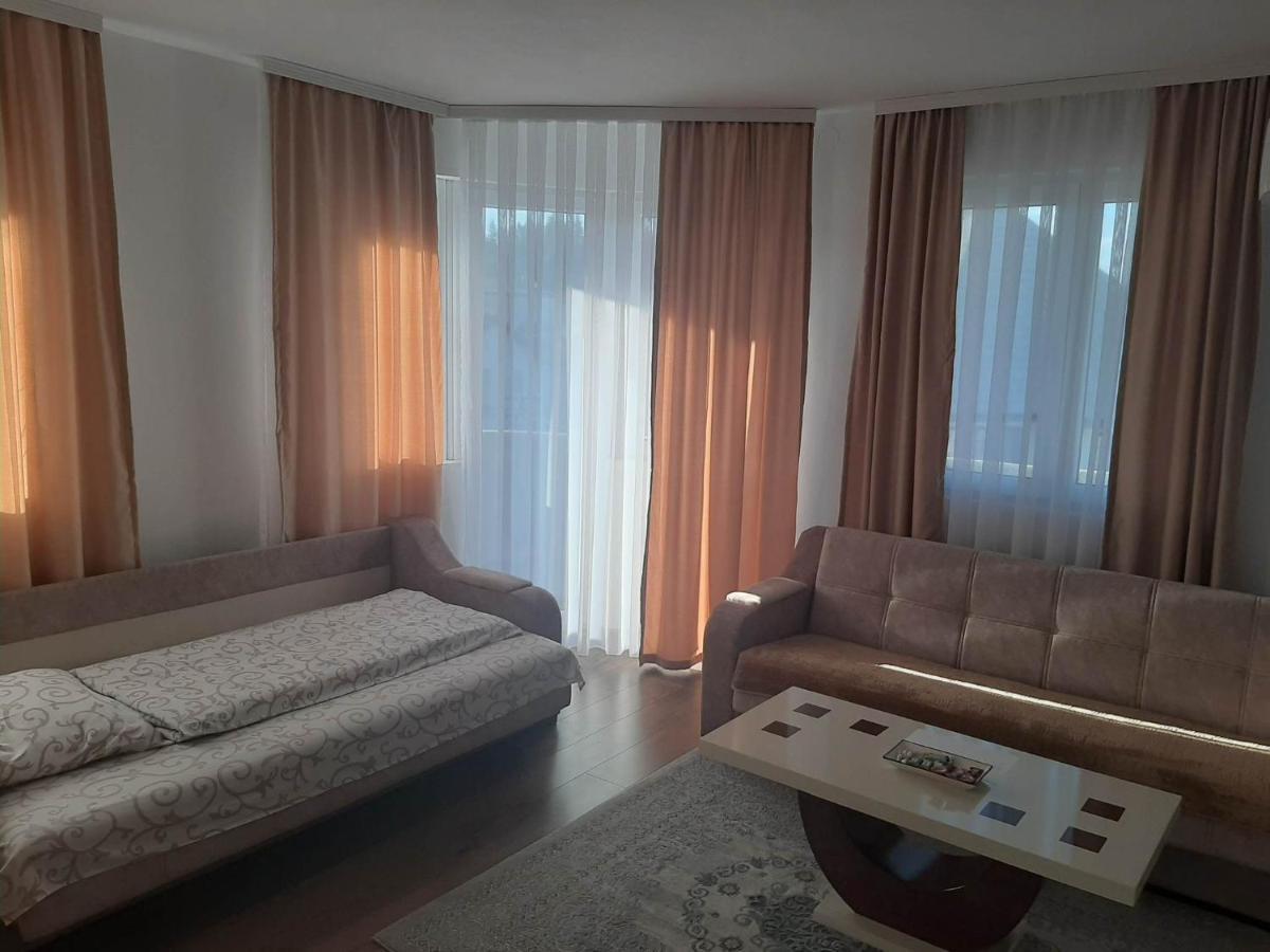 Vila Centar MB Bed and Breakfast Sjenica Exterior foto