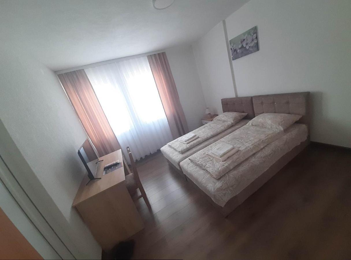 Vila Centar MB Bed and Breakfast Sjenica Exterior foto